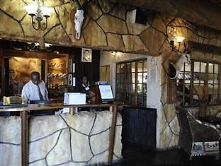 The Big Five Lodge Габороне Екстериор снимка